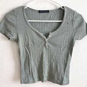 Brandy Melville Cropped Tshirt